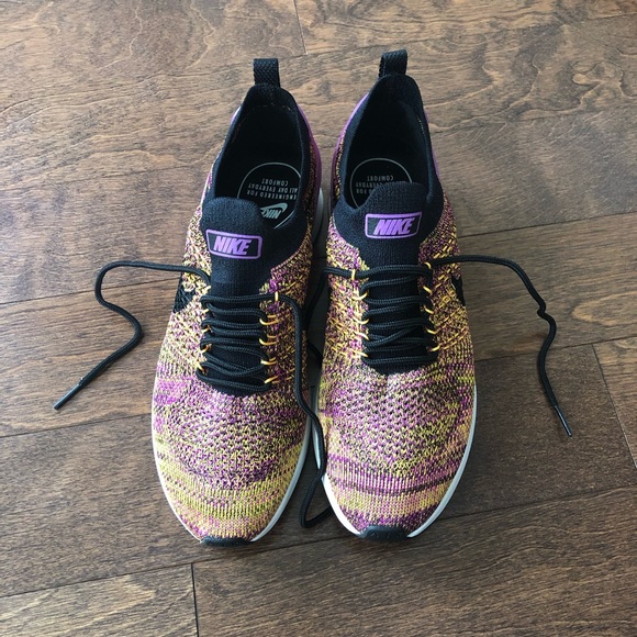 Nike Air Zoom Mariah Flyknit Racer Sneaker - Picture 5 of 6